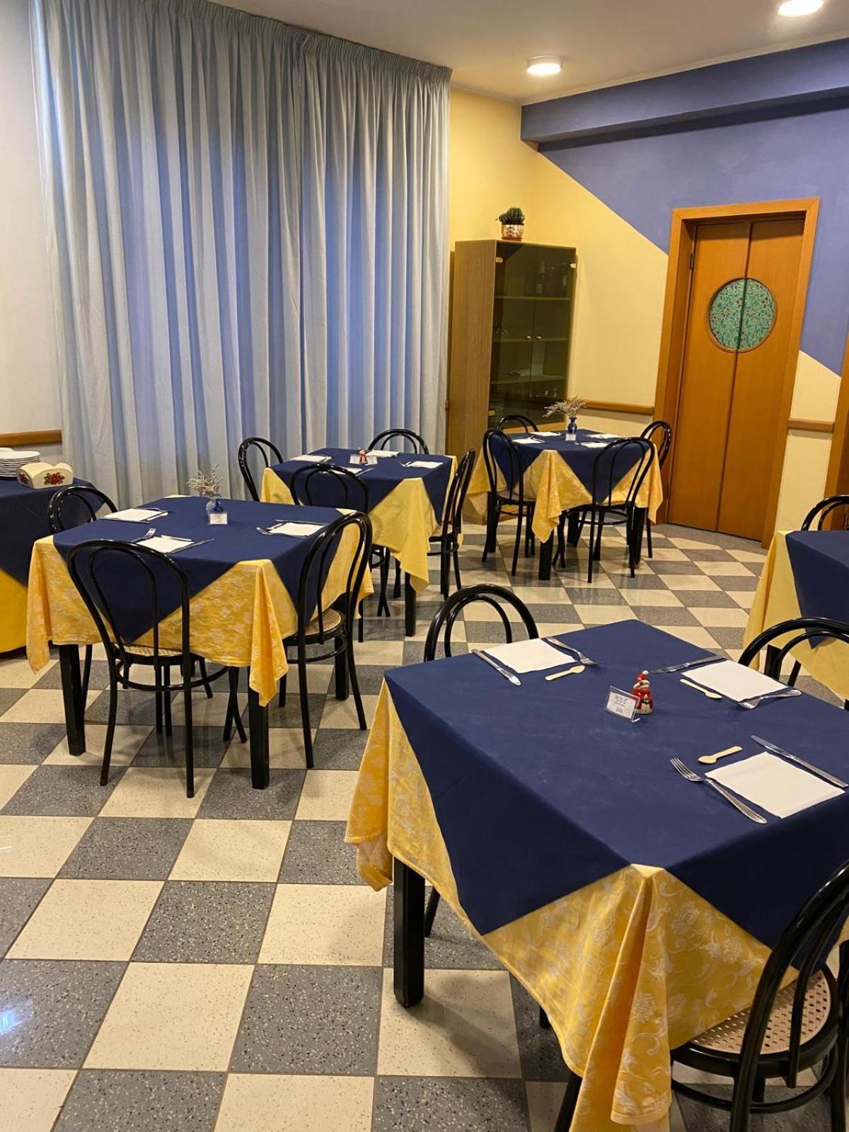 Hotel Ferrara Chianciano Terme Zewnętrze zdjęcie
